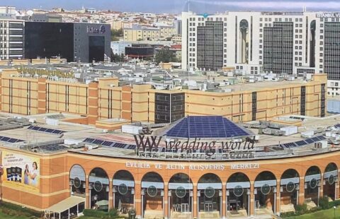 KUYUMCUKENT AVM 1.KAT TAM MEYDANDA GÖBEKTE 30 M2 NET KİRALIK YAPILI KUYUMCU MAĞAZASI